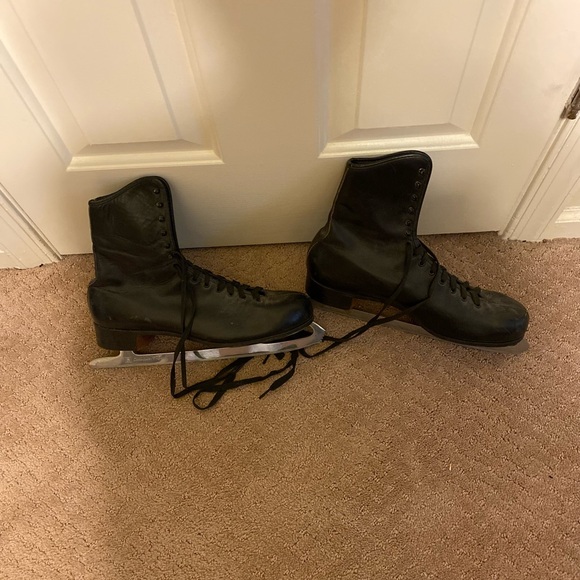 VINTAGE Men's Black leather Ice Skates, Size: 11 - Picture 3 of 6